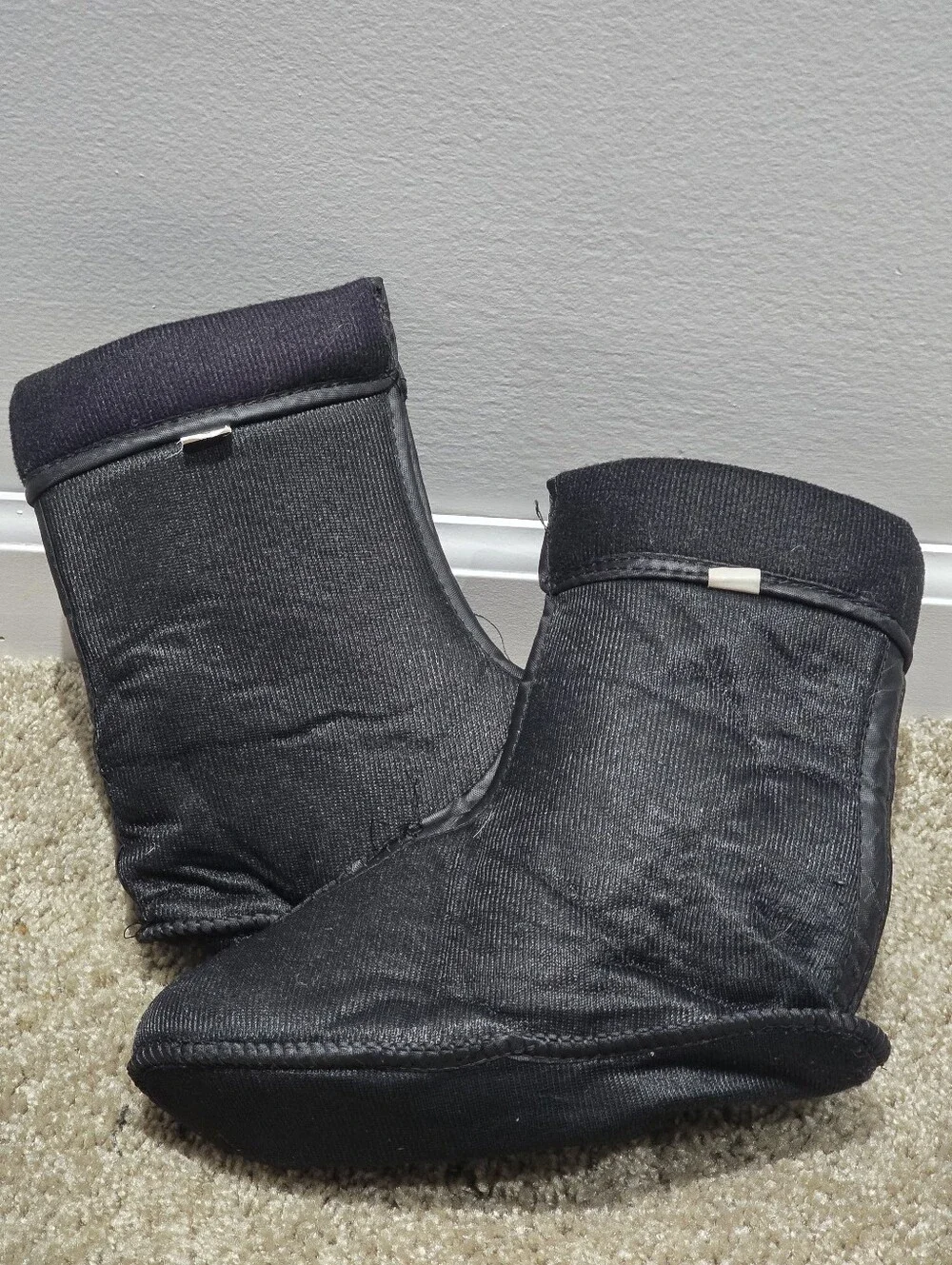 The Muck Boot Company Kids Size 5 Black Boots With Inserts